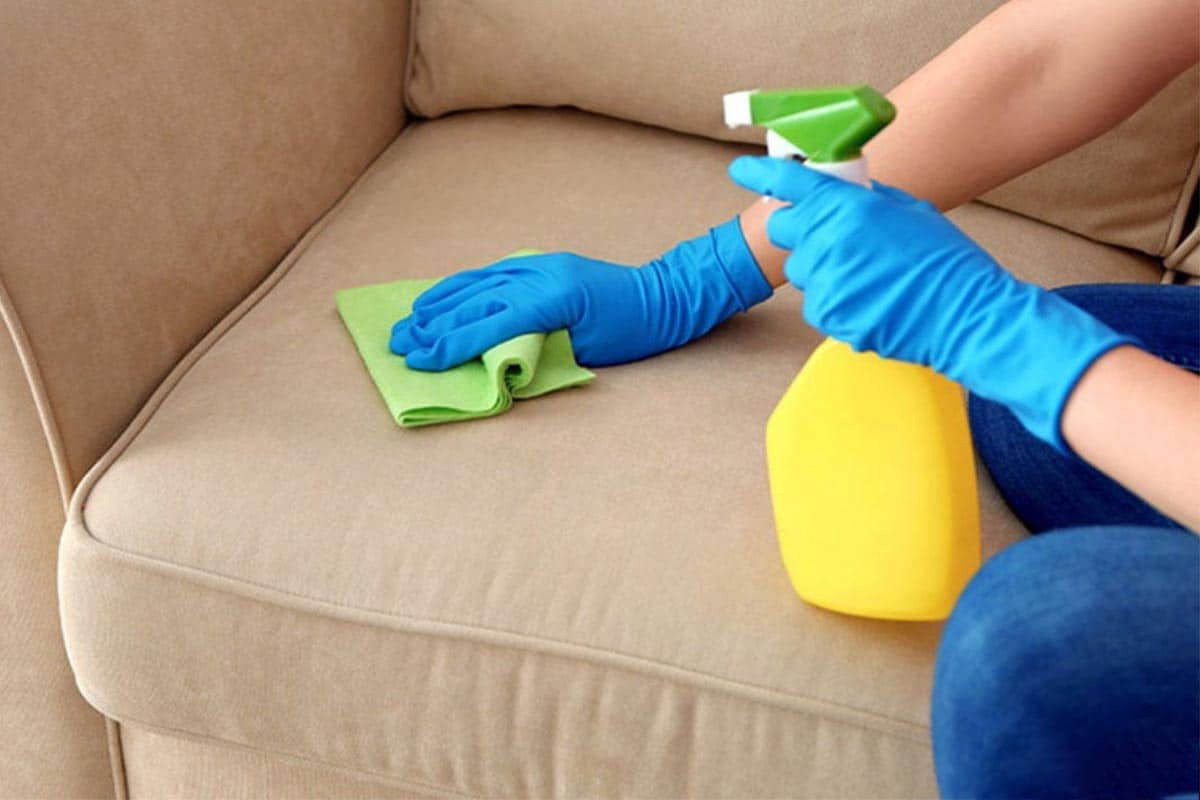 مراحل تمیز کردن مبل